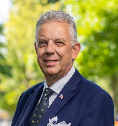 Uitvaartondernemer Westland -John Den Breejen