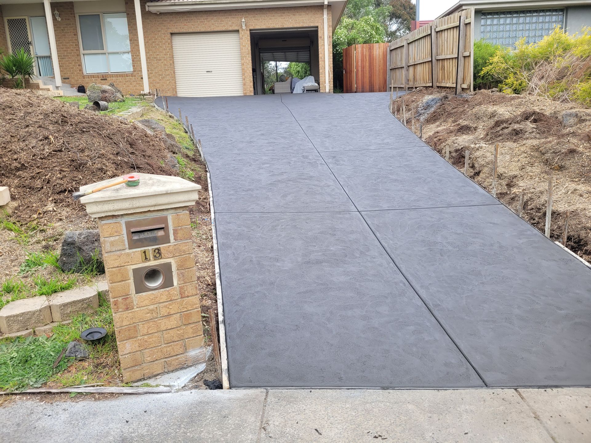Concrete Driveway - Melbourne, VIC - Salcon Paving