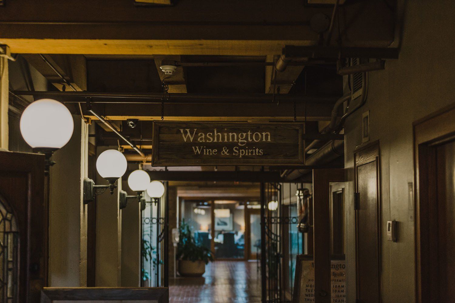 Washington_Plaza wine and spirits