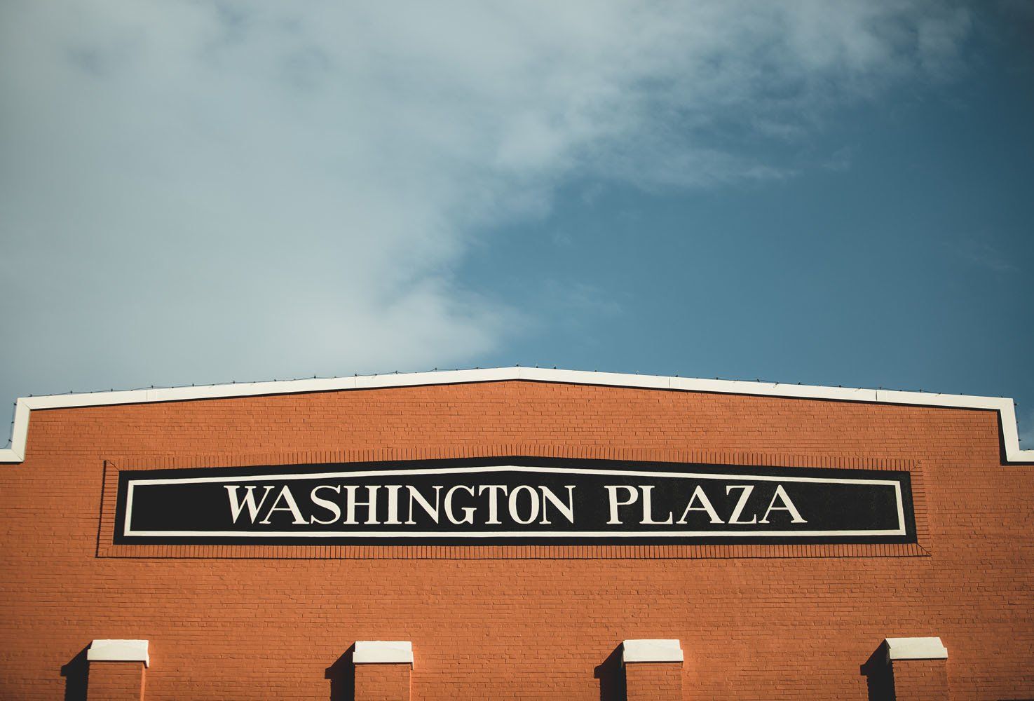 Washington_Plaza exterior 4