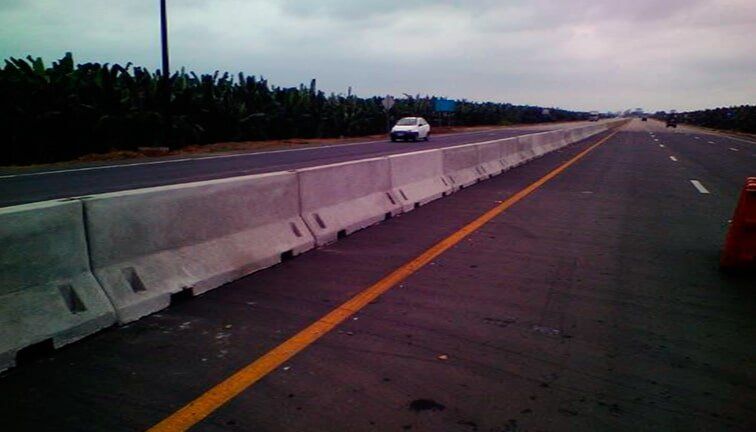 FÁBRICA LIZARDO GODOY S.A. - Separadores de Vías New Yersey