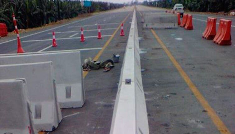 FÁBRICA LIZARDO GODOY S.A. - Separadores de Vías New Yersey