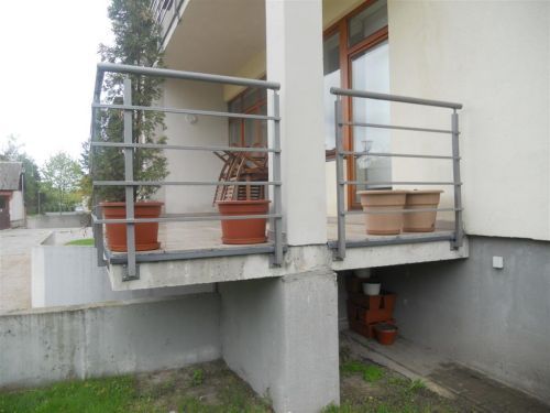 metāla griešana ar CNC, metāla virpošana, tīrīšana ar smilšu strūklu, metāla detaļu izgatavošana