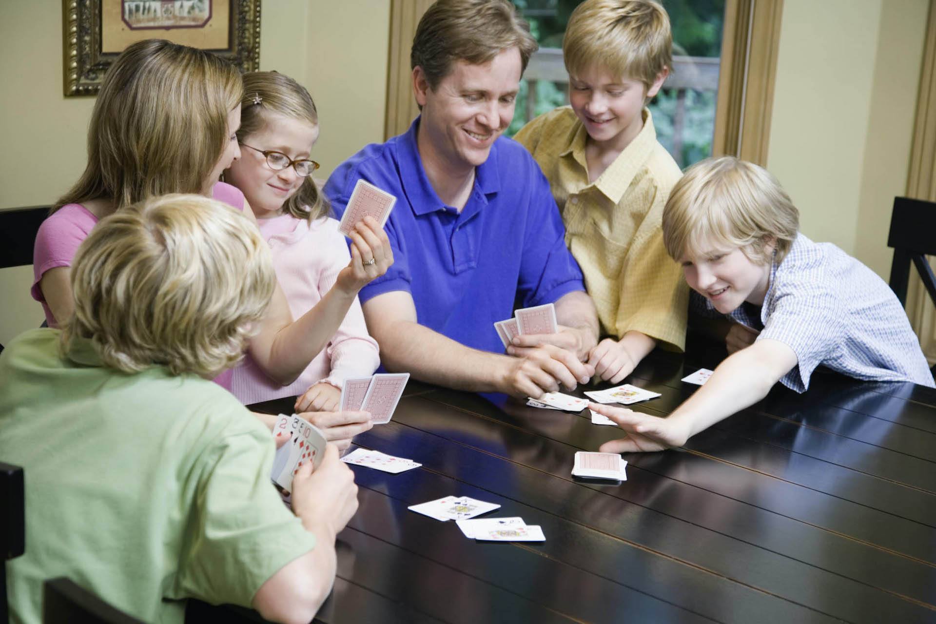 #MyActiveFamily > Family Playing Active Crazy Eights Card Game