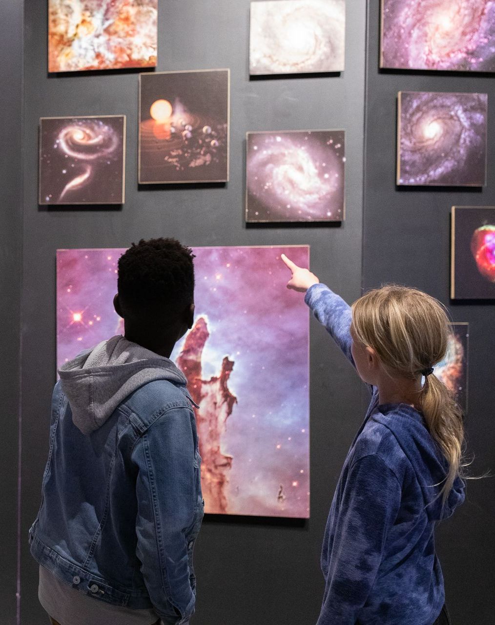 children enjoying the space section of ScienceWorks Museum