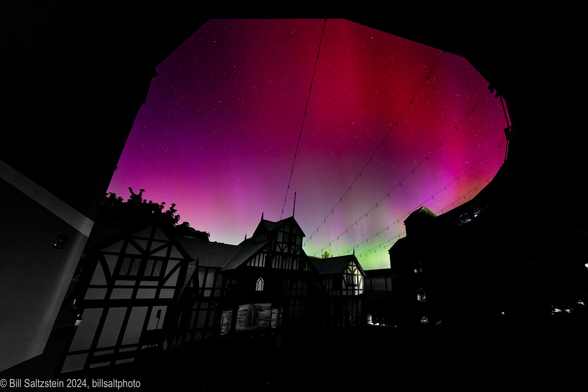 Bill Saltzstein's Aurora Borealis photography