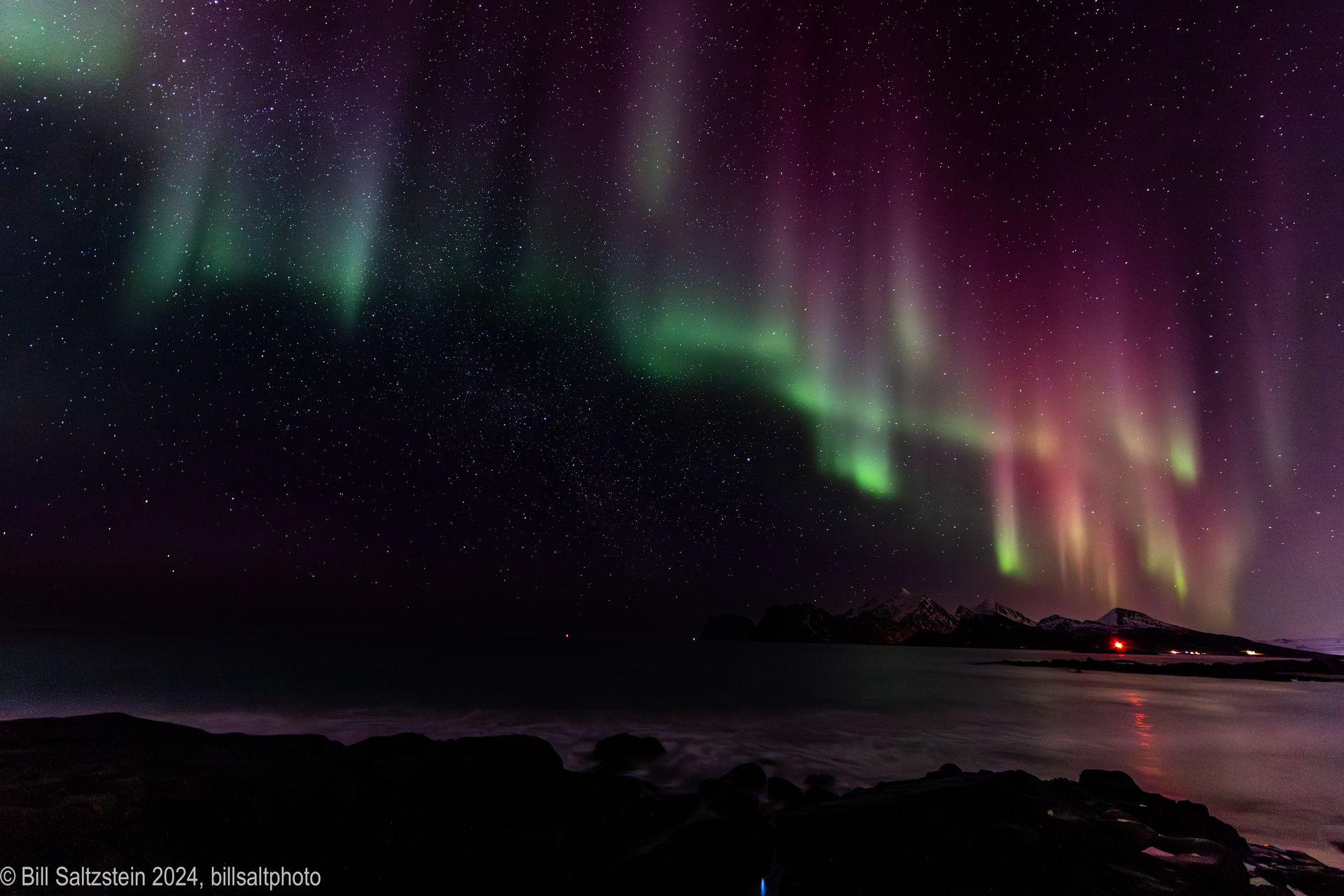 Bill Saltzstein's Aurora Borealis photography