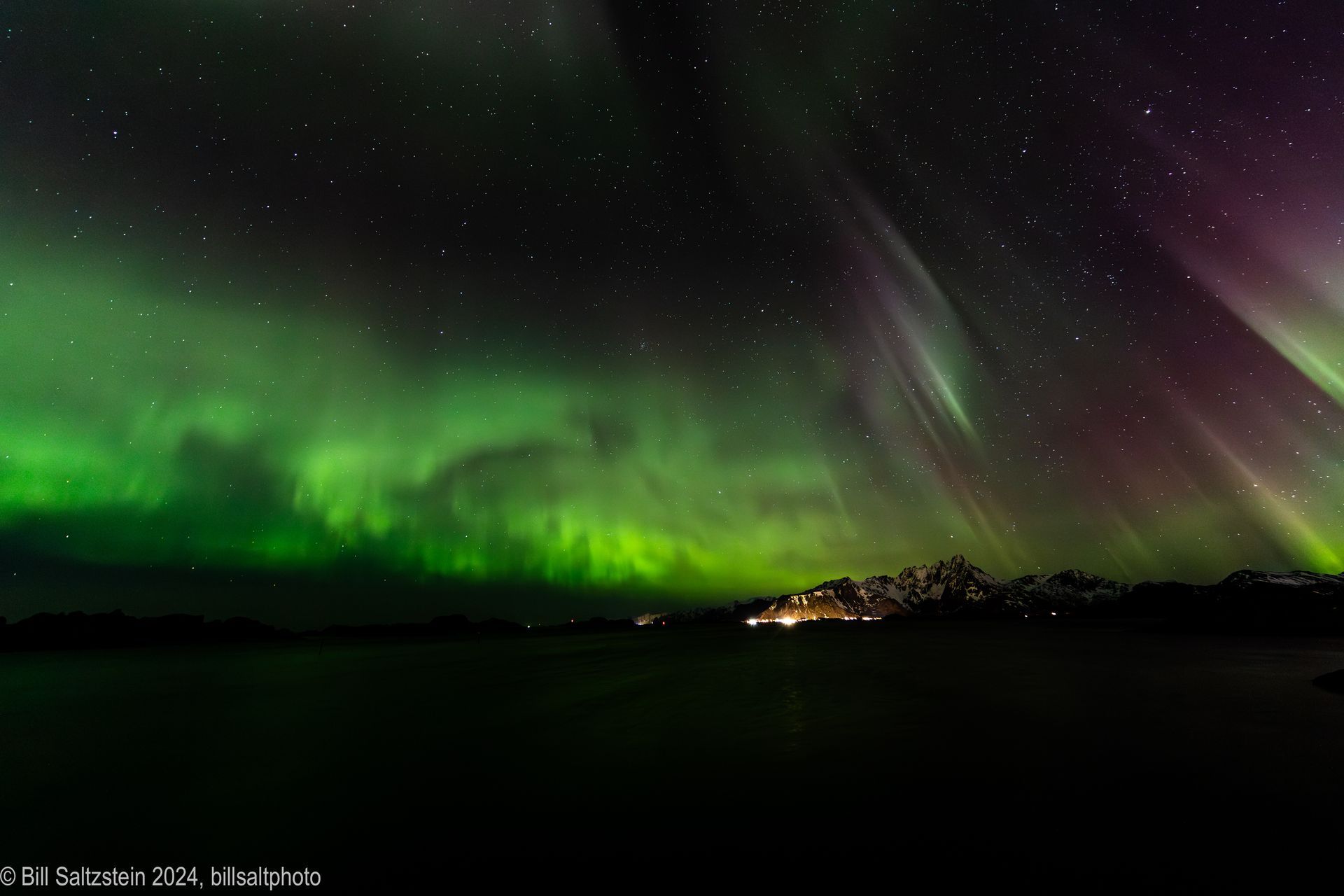 Bill Saltzstein's Aurora Borealis photography