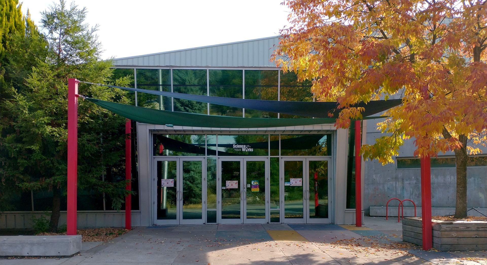 Front doors of ScienceWorks Museum in Ashland Oregon