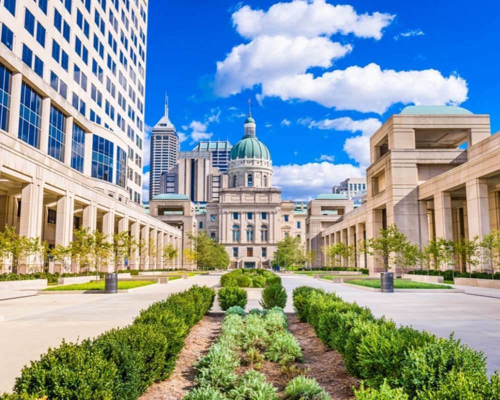 Eye view of the Indianapolis capitol building, The Controversial times zones in Indianapolis (3) Eye view of the Indianapolis capitol building, The Controversial times zones in Indianapolis (3)