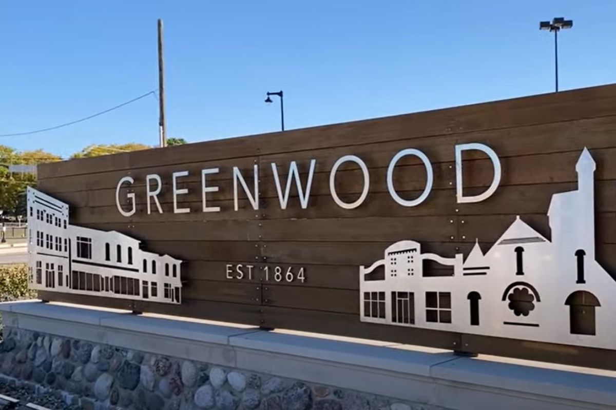 Greenwood IN sign, Why is Greenwood IN underrated (2) Greenwood IN sign, Why is Greenwood IN underrated (2)