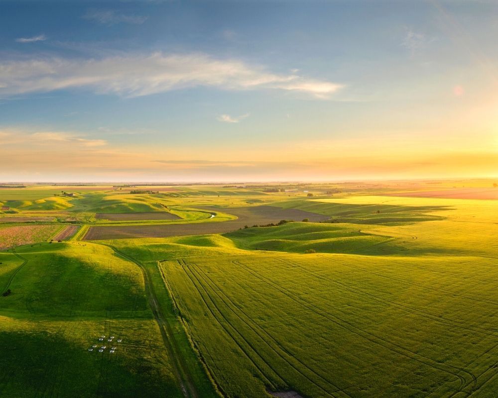 Midwest plains at sunrise, The Good, the bad, the ugly of Living in Indianapolis Midwest plains at sunrise, The Good, the bad, the ugly of Living in Indianapolis