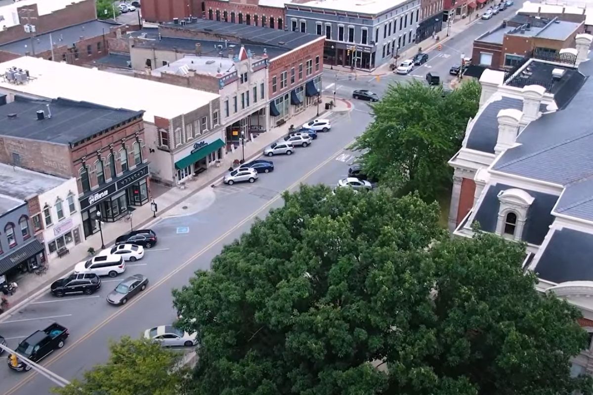 view of downtown Noblesville, Common Questions about Living in Noblesville Indiana view of downtown Noblesville, Common Questions about Living in Noblesville Indiana