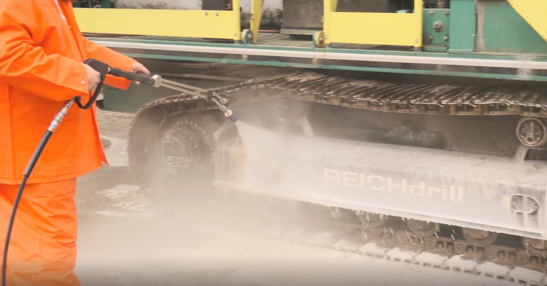 pressure washer, industrial pressure washer