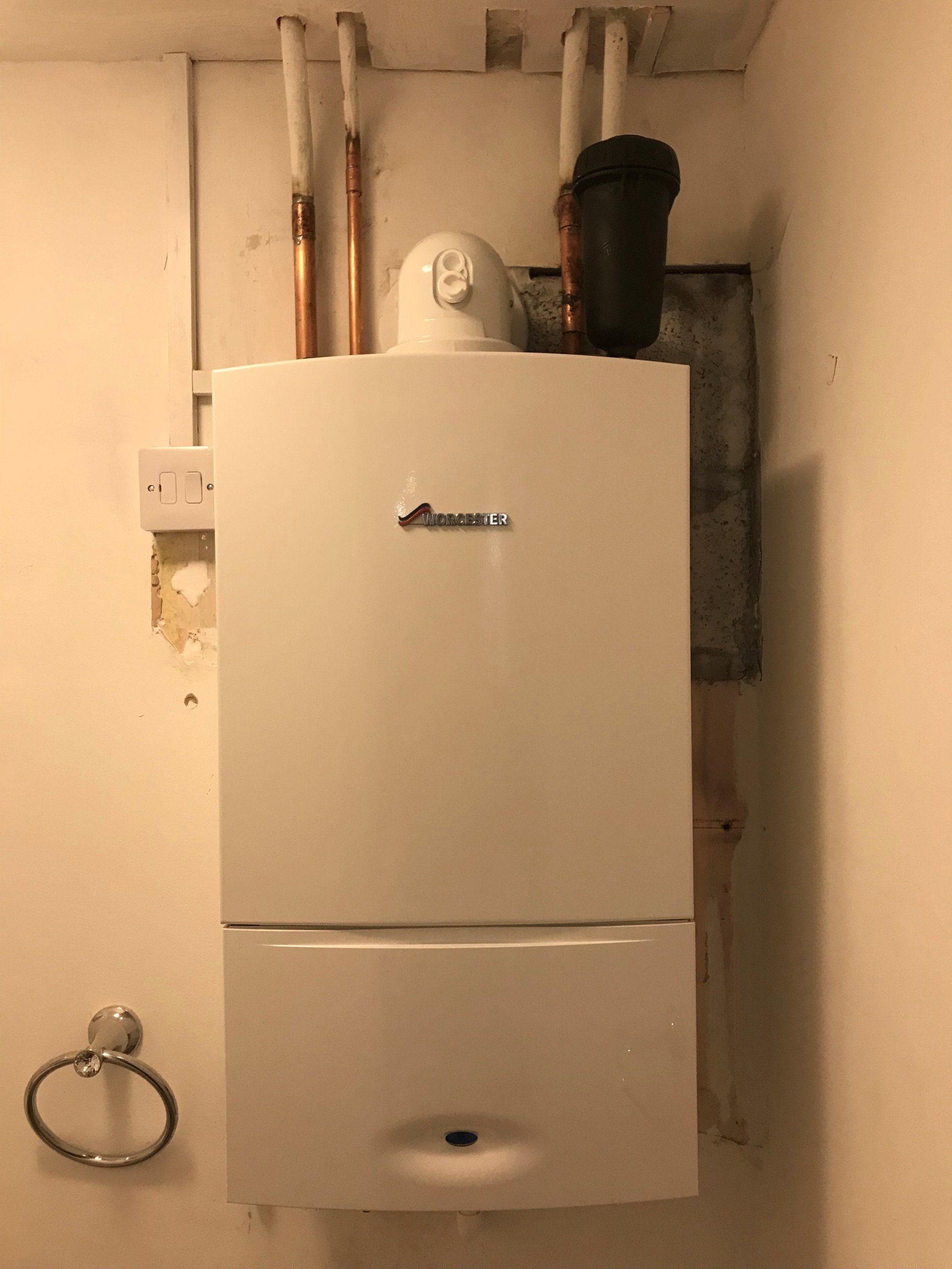 Worcester Bosch boiler with 10 year guarantee.