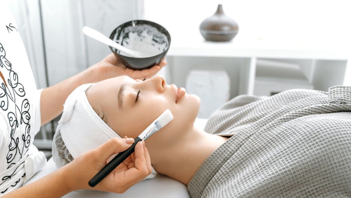 The Benefits of Holistic Facial Treatments