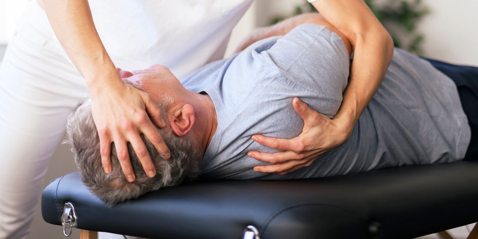 Upper Back Pain Relief NYC - Dr. Alicia Armitstead. Chiropractic Thoracic Spine Treatments at the Healing Arts NY Health and Wellness Center in Manhattan NY 10017