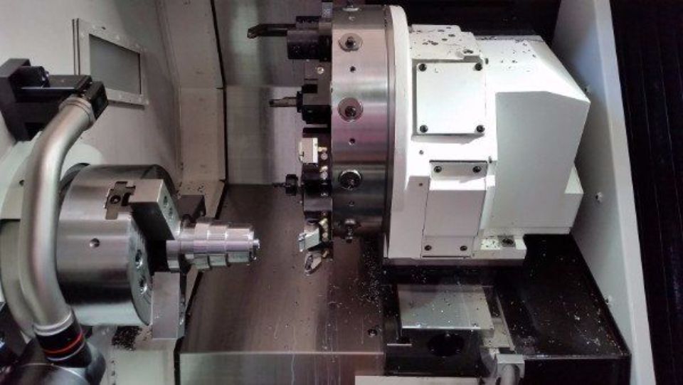Tornio CNC marchio Okuma
