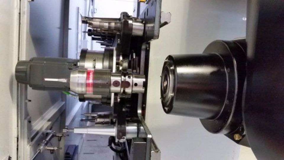 Centro di lavoro 5 assi Active 3000