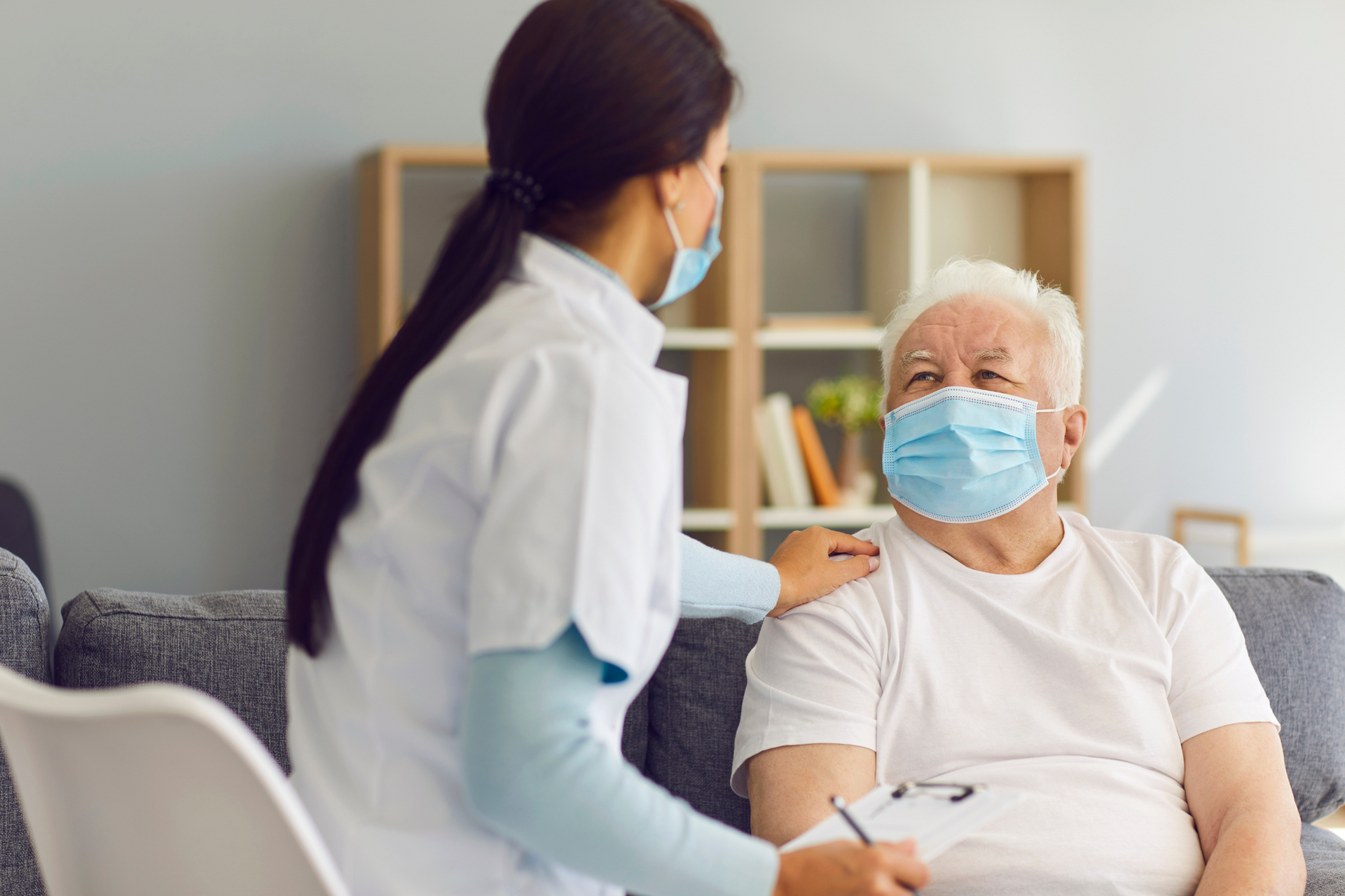 A healthcare provider leverages data from electronic health records of patients with chronic conditions to provide effective and personalized patient care.