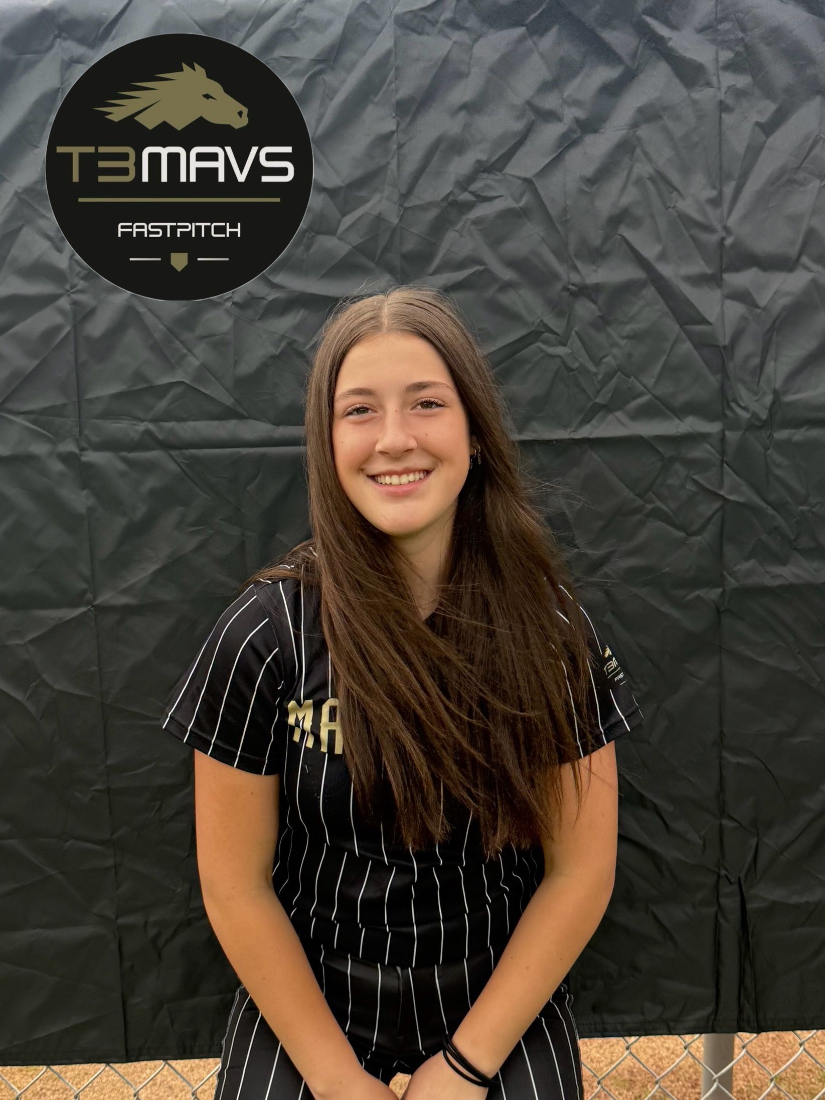 T3 Mavericks softball player, Averie Reichert, roster picture