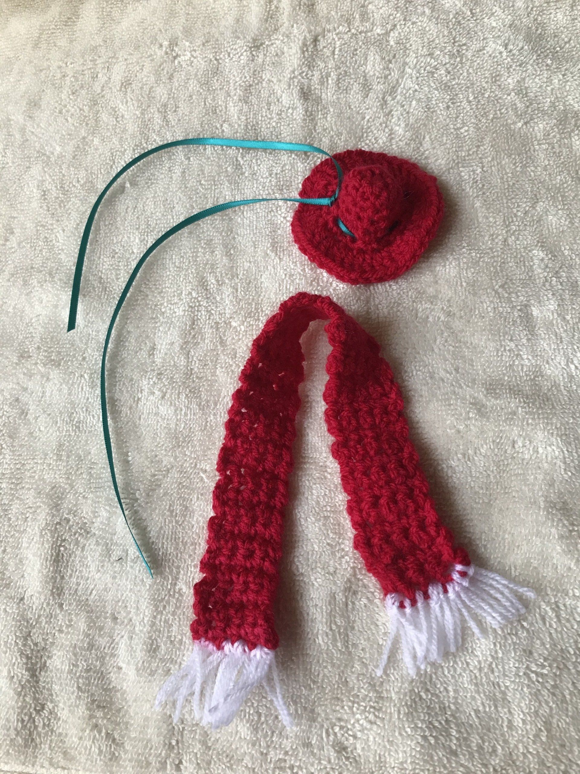 hat and scarf bookmark