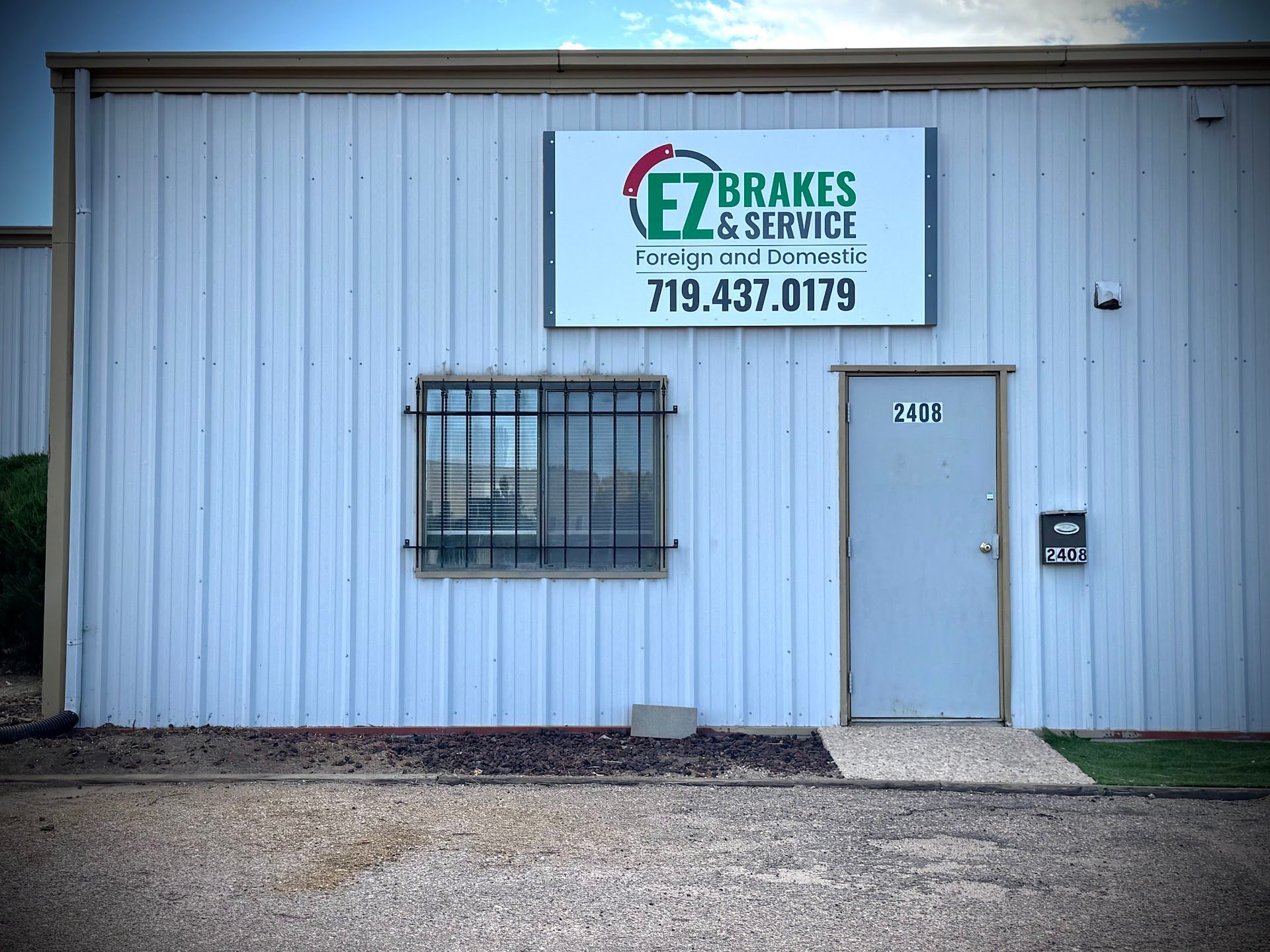 Exterior of Auto Shop | EZ Brakes & Service