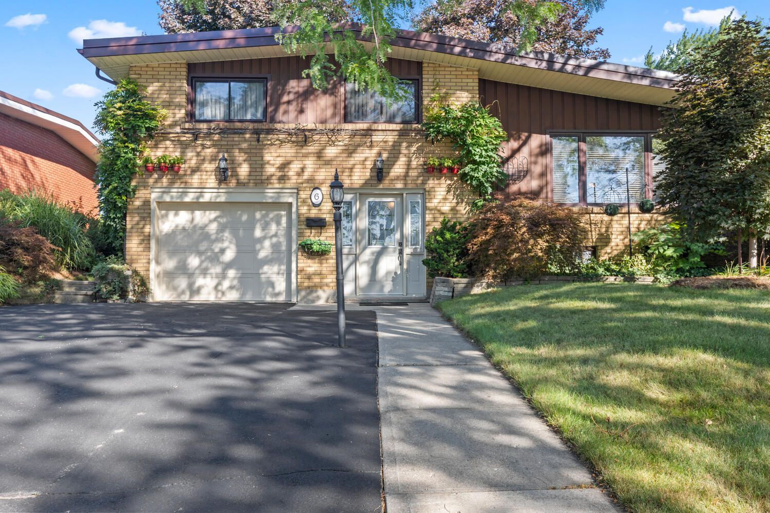 6 Oregon Road, London ON