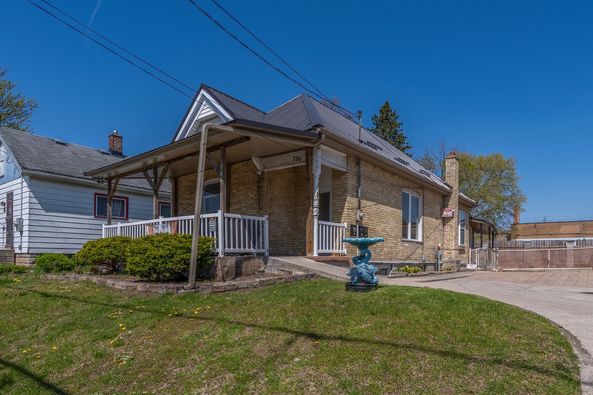 786 Nelson St. Triplex