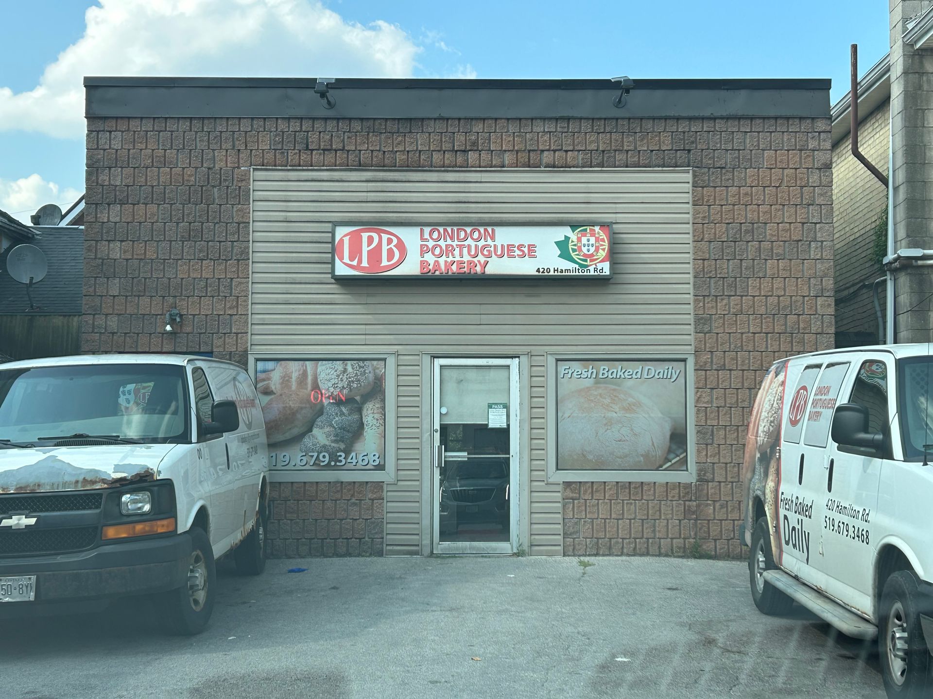 420 Hamilton Road, London, Ontario N5Z 1R9