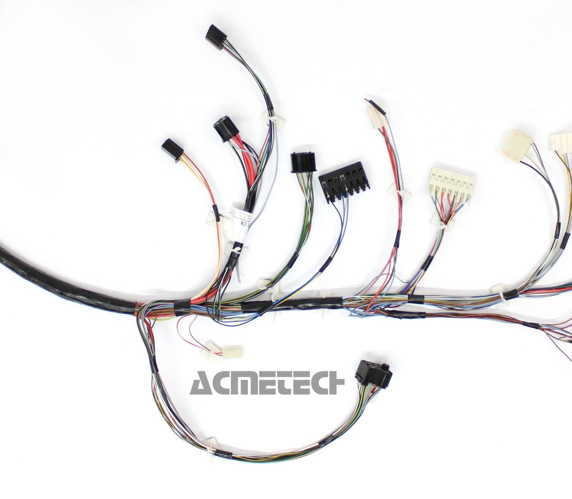 Armaturenkabelbaum_ACMETECH