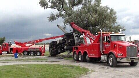 Operation of towing truck - Towing in Lynwood, IL