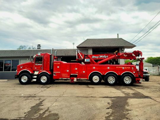 Red towing truck - Towing in Lynwood, IL