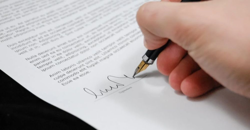 essential contract tips for startup owners