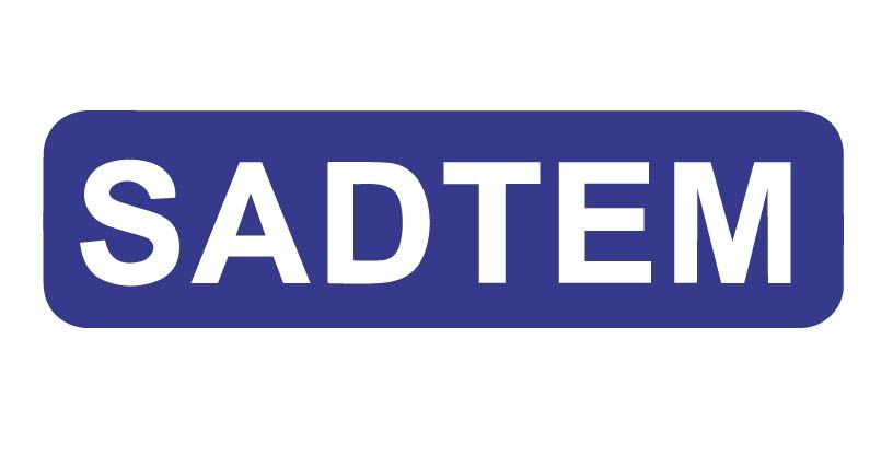 El logotipo de Sadtem es azul y blanco sobre un fondo blanco.