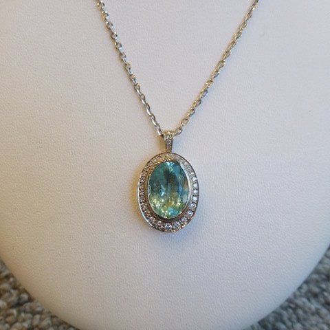 Mason-Carter-Jewellers-aquamarine-and-diamonds-necklace