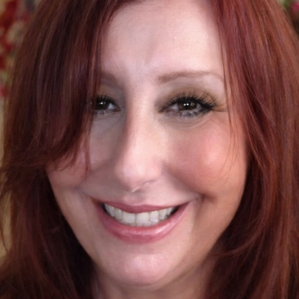 Lisa Donnelly Owner of Bellisimo Luxe Jewelers