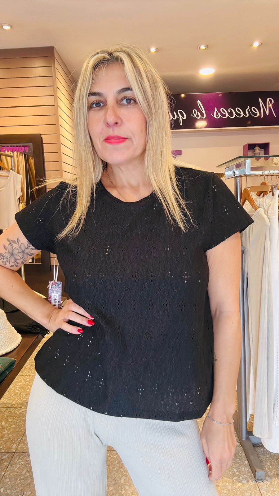 REMERA BRODERIE CLASICA