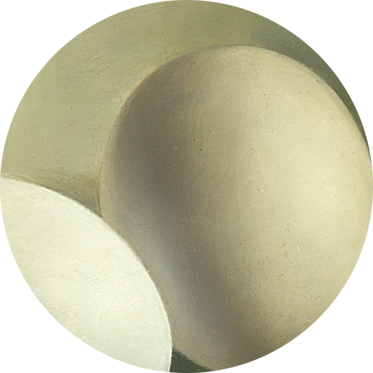 Detail Vloercompositie met eieren in kom