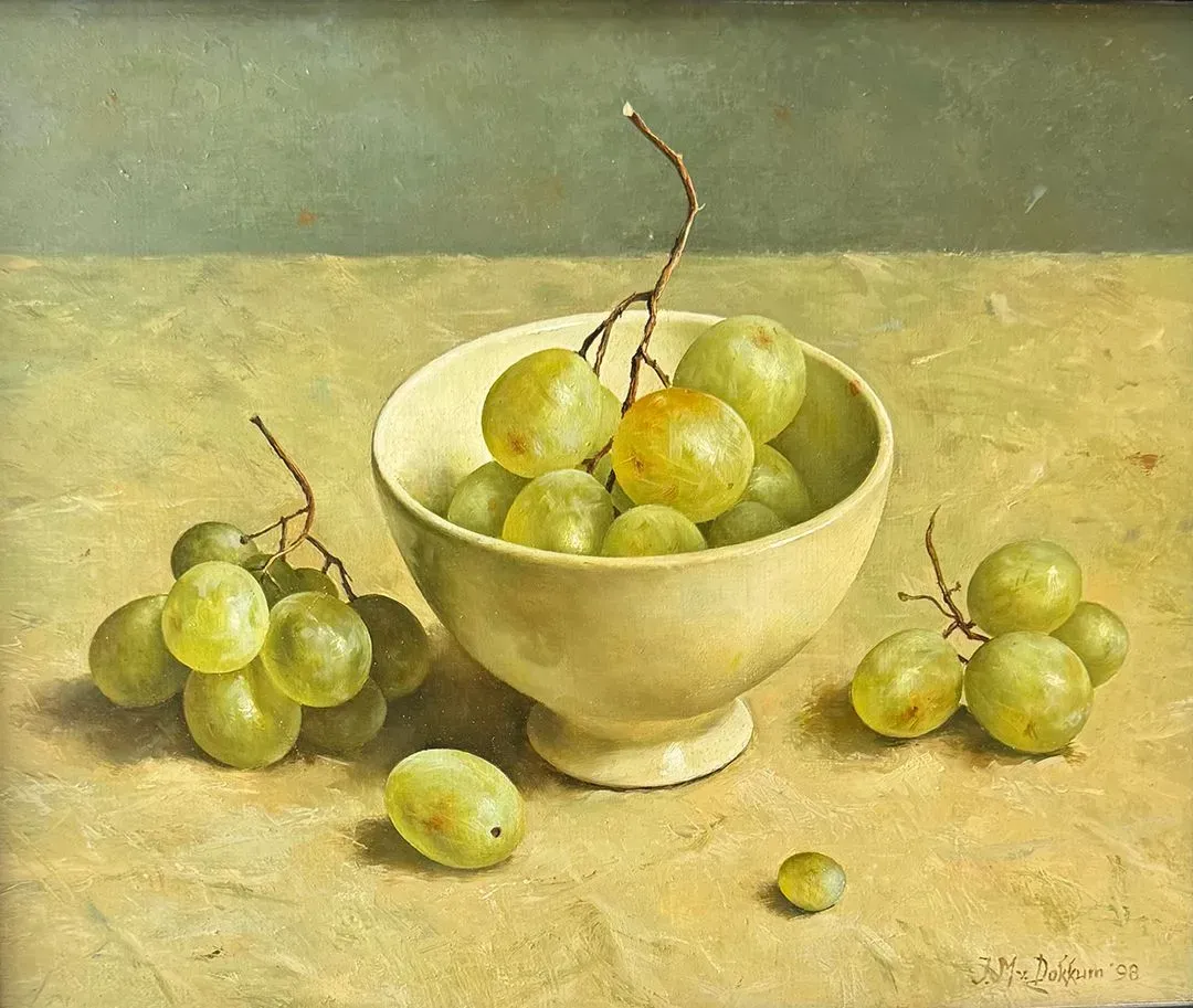Marius van Dokkum - Stilleven met druiven in witte kom