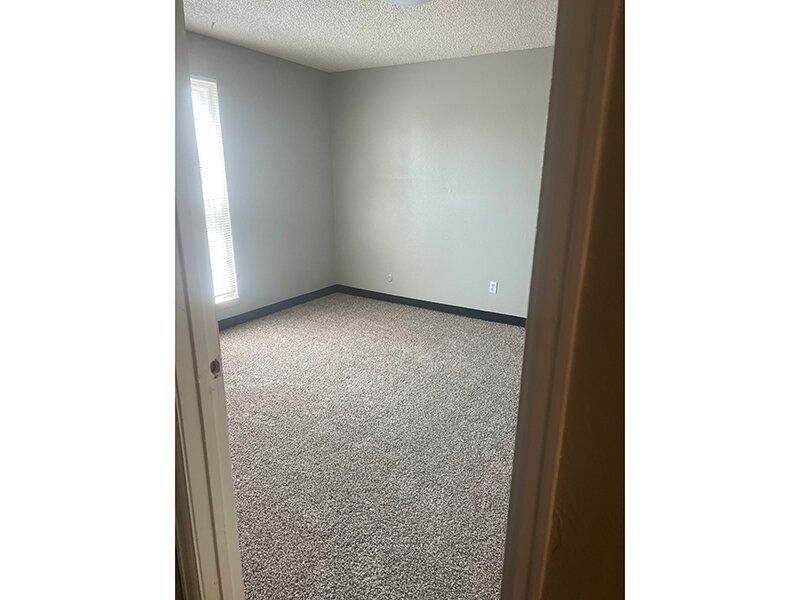 Bedroom | Lakeside Villas Apartments in Thornton, CO