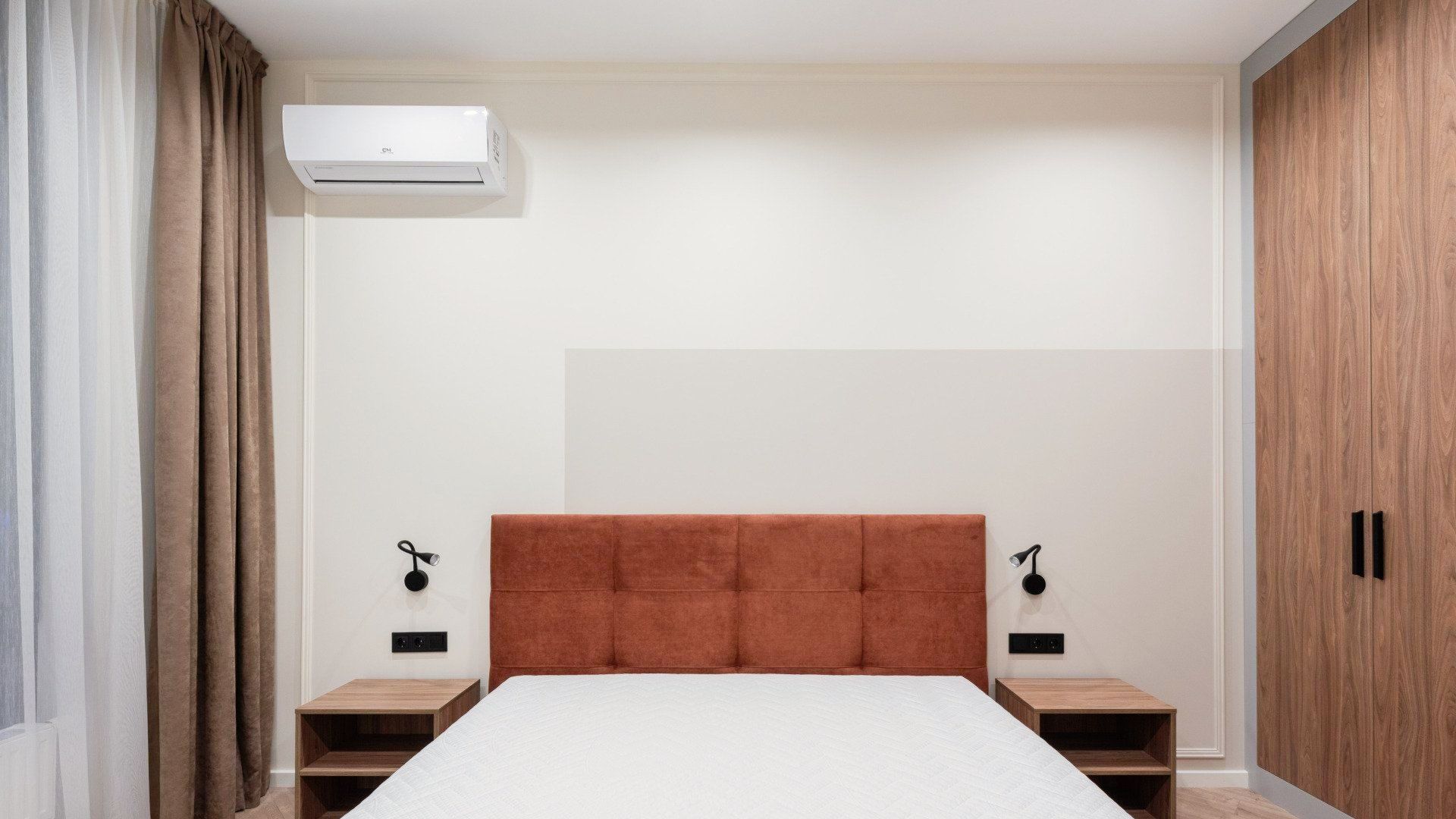 Airconditioning geïnstalleerd in slaapkamer 