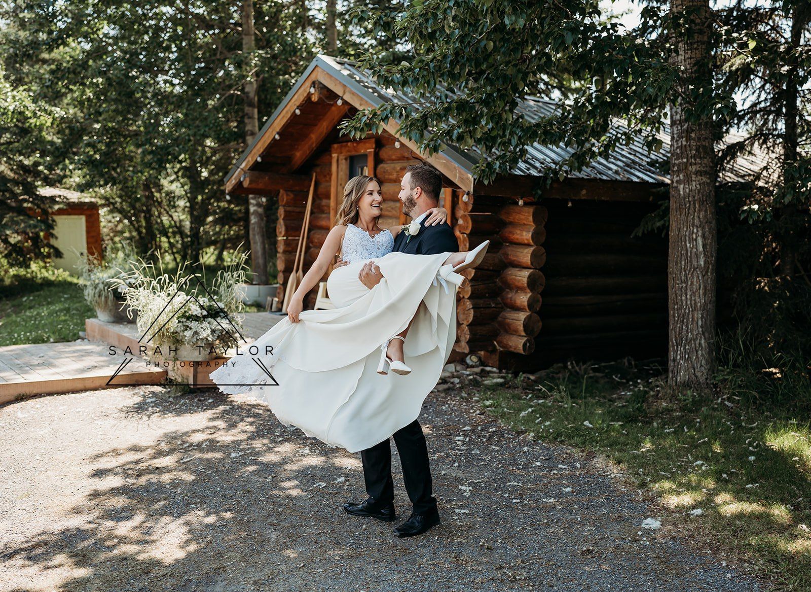 Alberta Wedding Engagement photographer