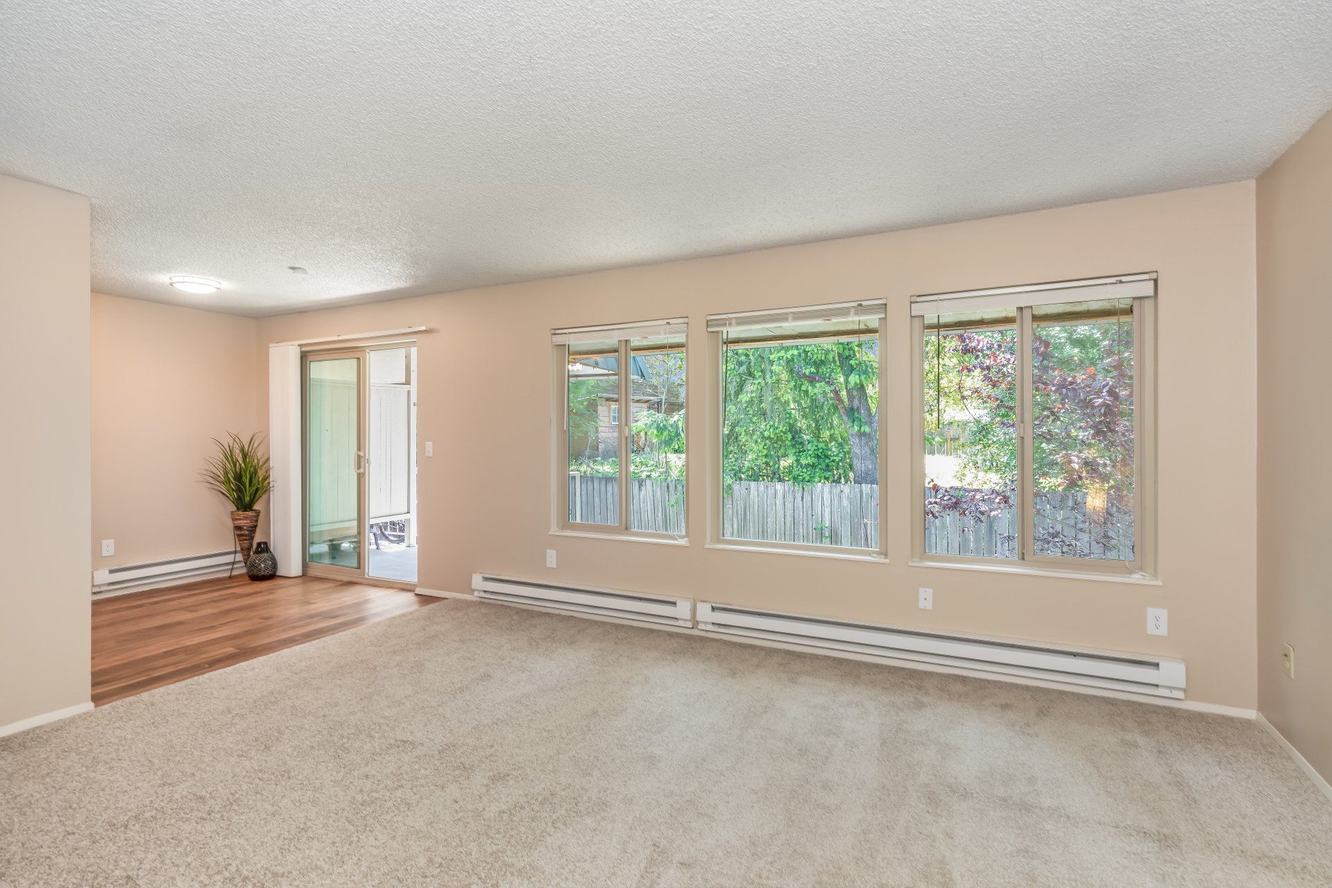 La Maison living room