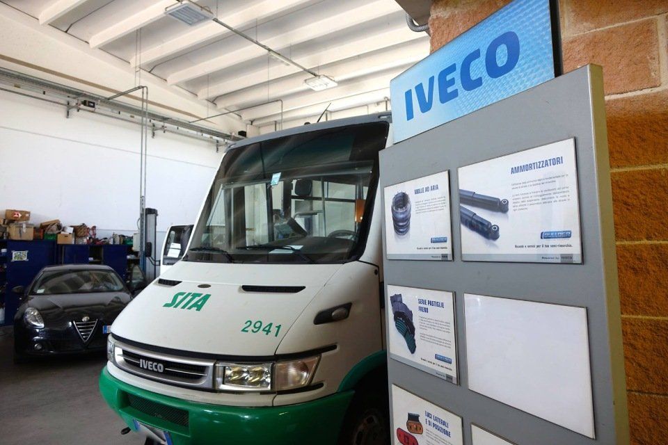 Manutenzione e riparazione autobus