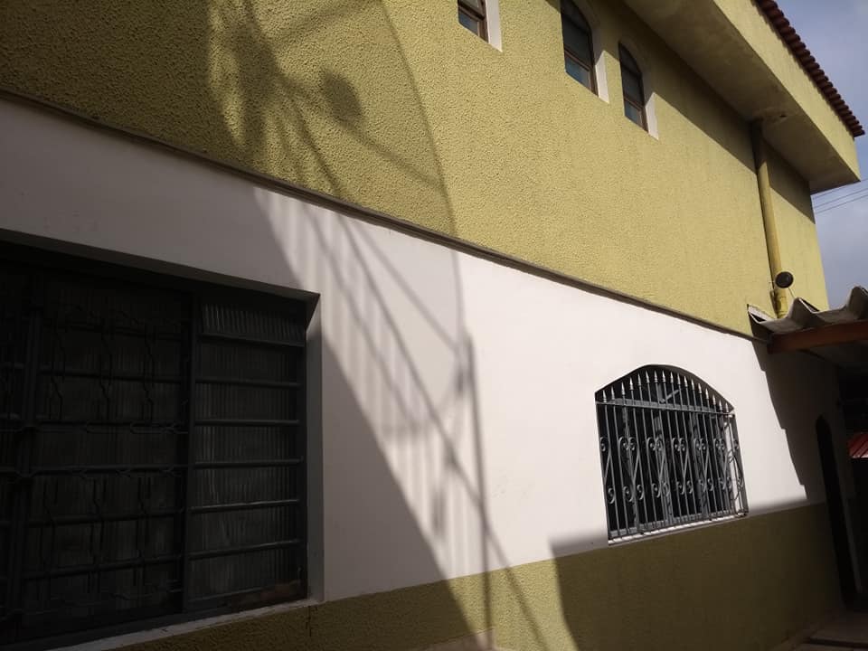 Verificação de fissuras em estrutura de imóvel unifamiliar