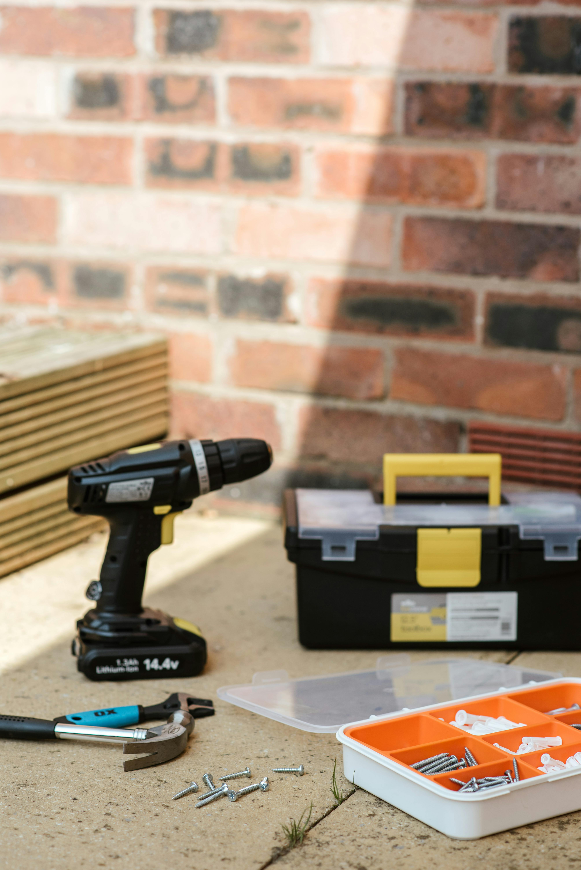 Repair tools to repair flooring in Palm Coast, FL 