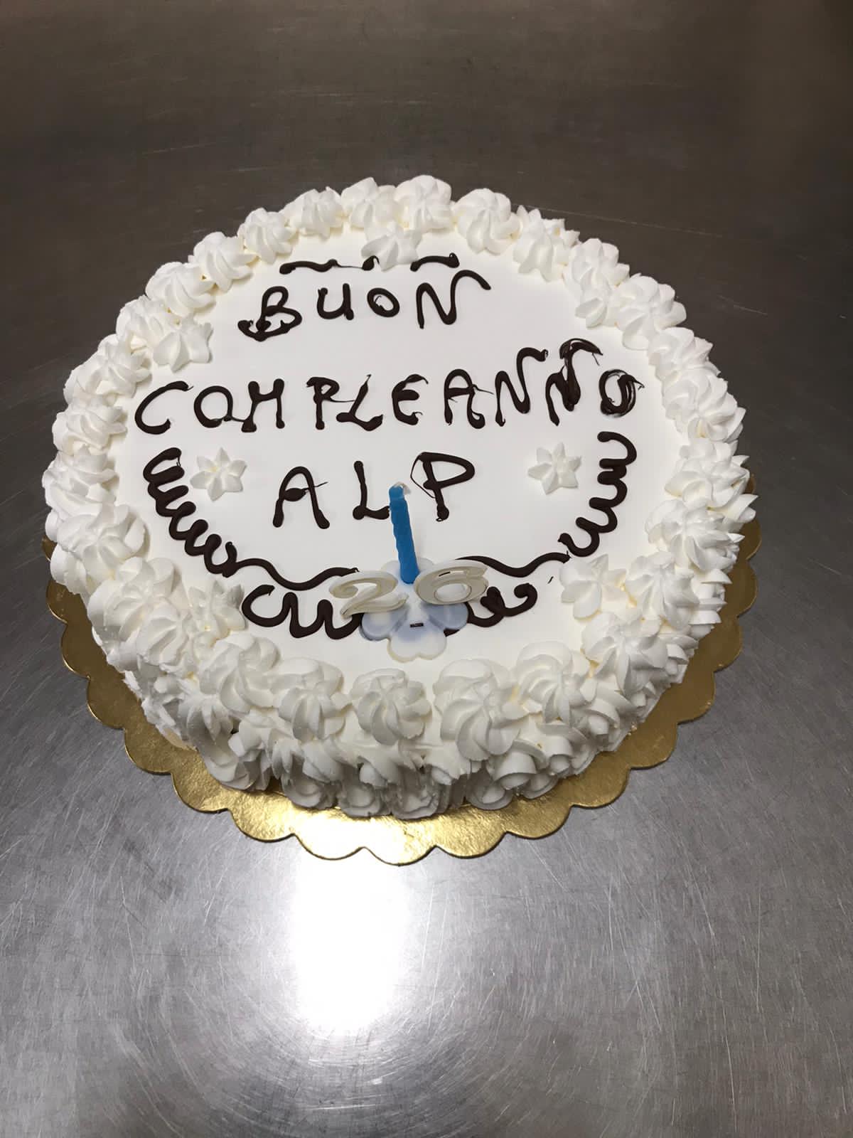 torta con scritte