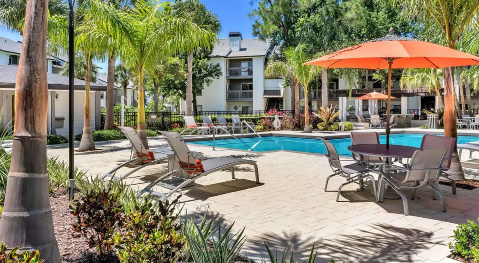 Poolside Sundeck | The Braxton