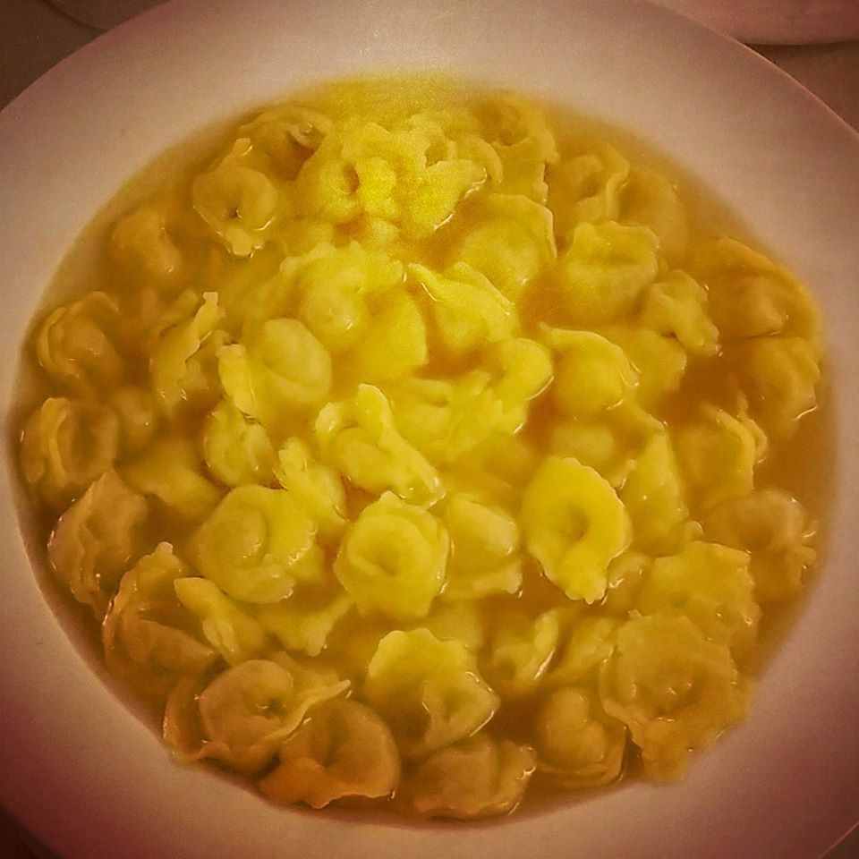 Tortellini in brodo